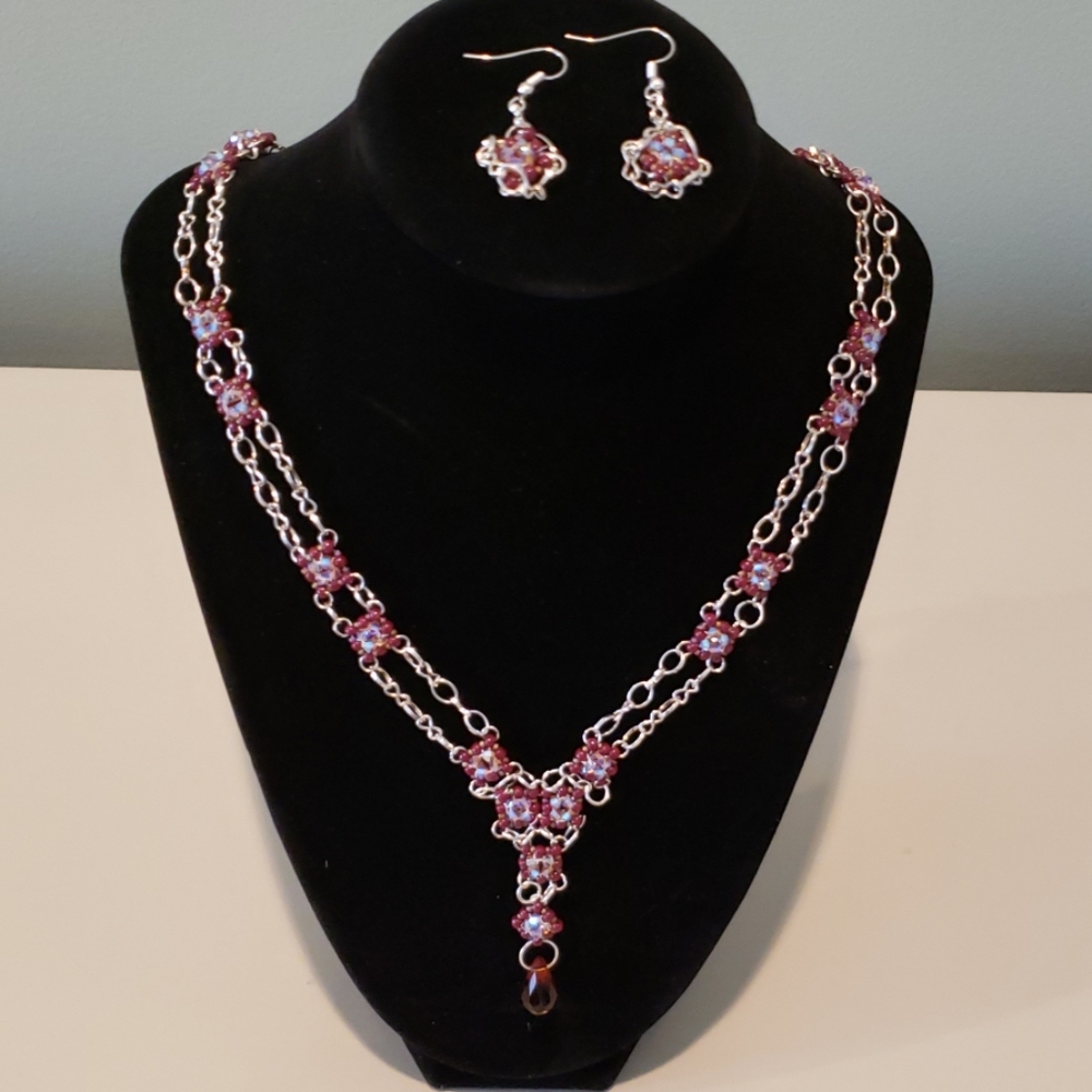 Beaded necklace and earrings set